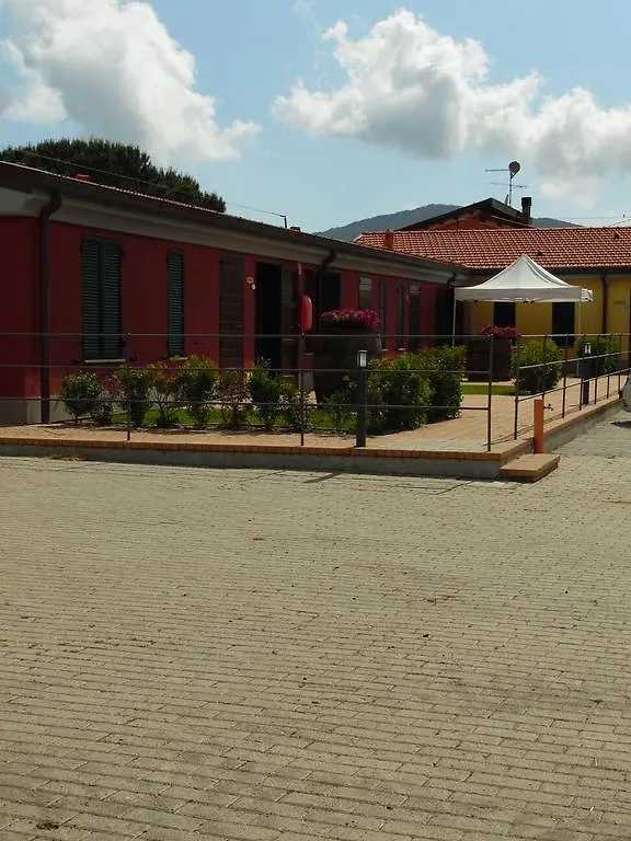 Farm stay Agriturismo Bini Villa Sarzana Italy