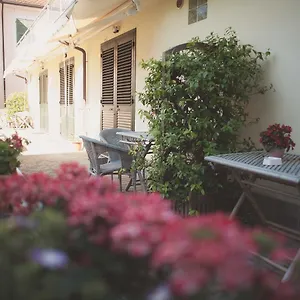 Couette-café Pian Di Luna, Sarzana