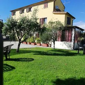Couette-café Le Travi, Sarzana